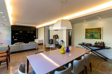 Sala de apartamento à venda com 4 quartos, 270m² em Serra, Belo Horizonte