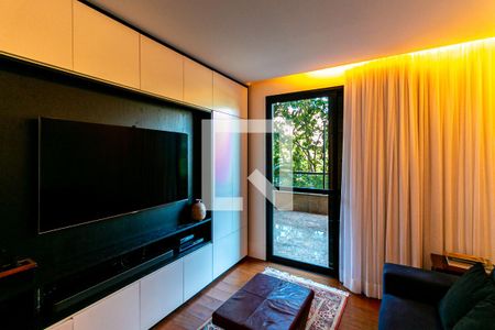 Sala de apartamento à venda com 4 quartos, 270m² em Serra, Belo Horizonte