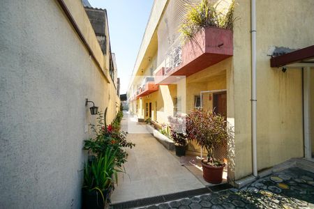 Casa de condomínio à venda com 70m², 2 quartos e 1 vaga Casa de condomínio à venda com 70m², 2 quartos e 1 vagaÁrea externa