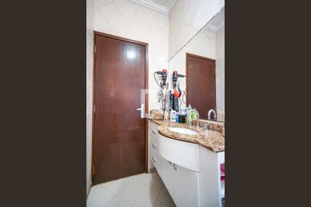 Casa de condomínio à venda com 70m², 2 quartos e 1 vaga Casa de condomínio à venda com 70m², 2 quartos e 1 vagaBanheiro