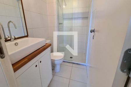 Apartamento à venda com 77m², 2 quartos e 1 vagaBanheiro