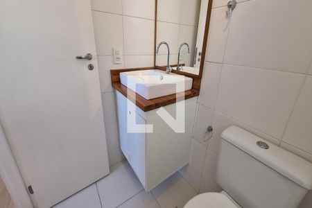 Apartamento à venda com 77m², 2 quartos e 1 vagaBanheiro da Suíte