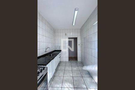 Apartamento à venda com 72m², 2 quartos e 2 vagasCozinha