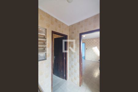 Casa para alugar com 229m², 2 quartos e 2 vagas Casa para alugar com 229m², 2 quartos e 2 vagasÁrea de Serviço Edícula