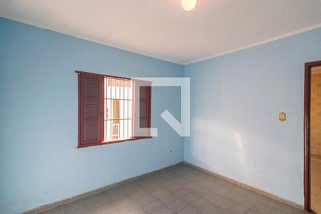 Casa para alugar com 229m², 2 quartos e 2 vagas Casa para alugar com 229m², 2 quartos e 2 vagasQuarto Edícula