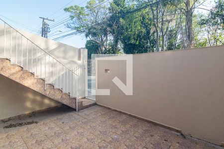 Casa para alugar com 229m², 2 quartos e 2 vagas Casa para alugar com 229m², 2 quartos e 2 vagasQuintal