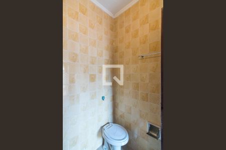Casa para alugar com 229m², 2 quartos e 2 vagas Casa para alugar com 229m², 2 quartos e 2 vagasBanheiro Edícula