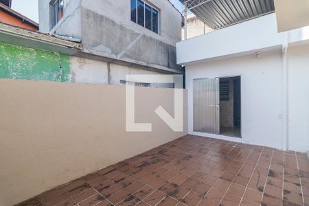 Casa para alugar com 229m², 2 quartos e 2 vagas Casa para alugar com 229m², 2 quartos e 2 vagasQuintal Edícula