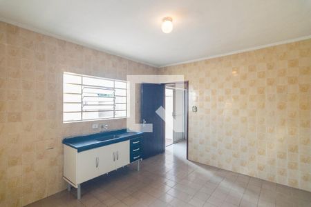 Casa para alugar com 229m², 2 quartos e 2 vagas Casa para alugar com 229m², 2 quartos e 2 vagasCozinha Edícula