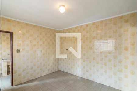 Casa para alugar com 229m², 2 quartos e 2 vagas Casa para alugar com 229m², 2 quartos e 2 vagasCozinha Edícula
