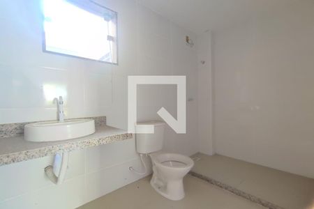 Apartamento para alugar com 70m², 2 quartos e 1 vaga Apartamento para alugar com 70m², 2 quartos e 1 vagaBanheiro da Suíte 1