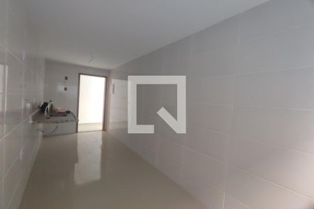 Apartamento para alugar com 70m², 2 quartos e 1 vaga Apartamento para alugar com 70m², 2 quartos e 1 vagaCozinha e Área de Serviço
