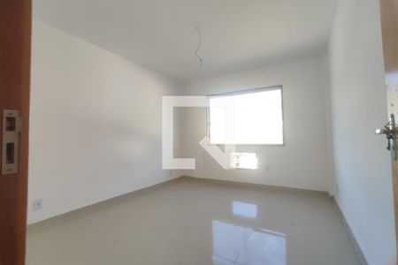 Quarto 1 de apartamento para alugar com 2 quartos, 70m² em Taquara, Rio de Janeiro