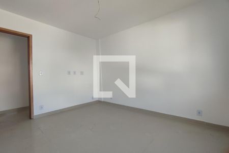 Quarto 1 de apartamento para alugar com 2 quartos, 70m² em Taquara, Rio de Janeiro