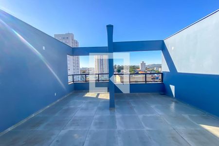 Apartamento à venda com 118m², 2 quartos e 2 vagasCobertura