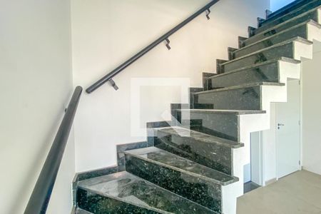 Apartamento à venda com 118m², 2 quartos e 2 vagasEscada Cobertura