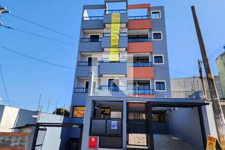 Apartamento à venda com 90m², 2 quartos e 1 vaga Apartamento à venda com 90m², 2 quartos e 1 vagaFachada