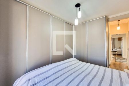 Casa de condomínio para alugar com 210m², 3 quartos e 4 vagasSuíte 2