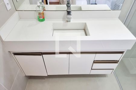 Casa de condomínio para alugar com 210m², 3 quartos e 4 vagasBanheiro da Suíte 2