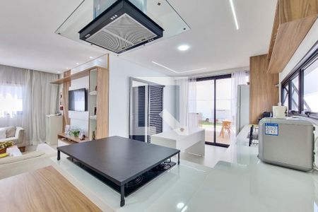 Casa de condomínio para alugar com 210m², 3 quartos e 4 vagasCozinha / Lavanderia