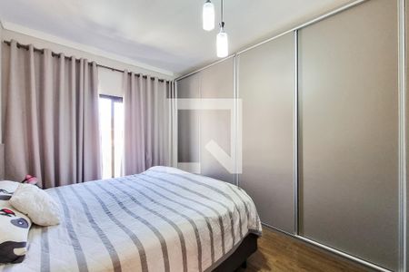 Casa de condomínio para alugar com 210m², 3 quartos e 4 vagasSuíte 2