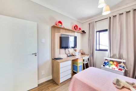 Casa de condomínio para alugar com 210m², 3 quartos e 4 vagasSuíte