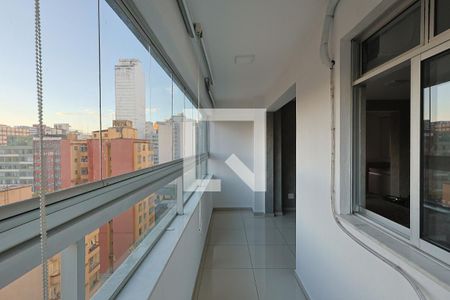 Varanda da sala  de apartamento para alugar com 1 quarto, 43m² em Centro, Belo Horizonte