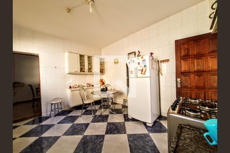 Casa à venda com 125m², 3 quartos e 2 vagasCozinha