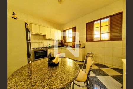 Casa à venda com 125m², 3 quartos e 2 vagasCozinha