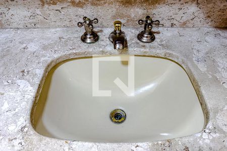 Apartamento para alugar com 356m², 3 quartos e 3 vagasBanheiro da Suíte 1