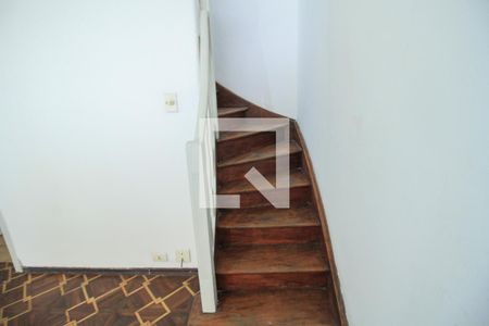 Escada de casa à venda com 3 quartos, 130m² em Belenzinho, São Paulo