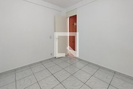 Quarto 2 de apartamento para alugar com 2 quartos, 53m² em Parque Residencial Vila União, Campinas