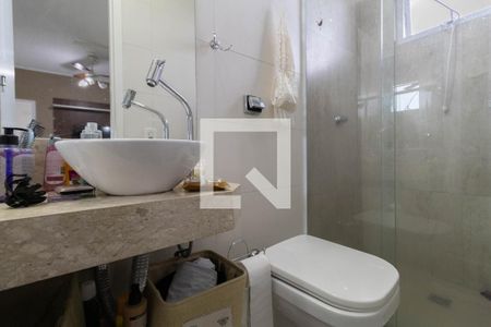 Casa à venda com 400m², 2 quartos e 6 vagasBanheiro