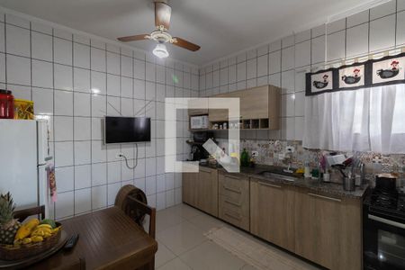 Casa à venda com 400m², 2 quartos e 6 vagasCozinha