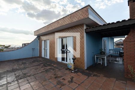 Casa à venda com 400m², 2 quartos e 6 vagasVaranda