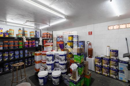 Casa à venda com 400m², 2 quartos e 6 vagasSalão