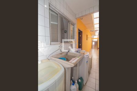 Casa à venda com 90m², 2 quartos e 1 vagaÁrea de Serviço