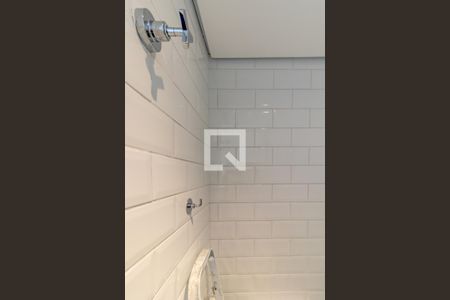 Apartamento à venda com 97m², 2 quartos e 1 vaga Apartamento à venda com 97m², 2 quartos e 1 vagaBanheiro de serviço