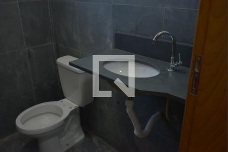 Casa à venda com 270m², 3 quartos e 4 vagasBanheiro 2