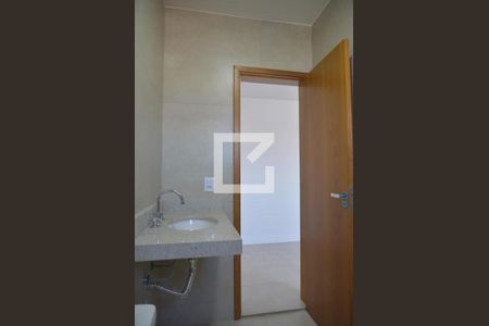 Casa à venda com 270m², 3 quartos e 4 vagasBanheiro 1