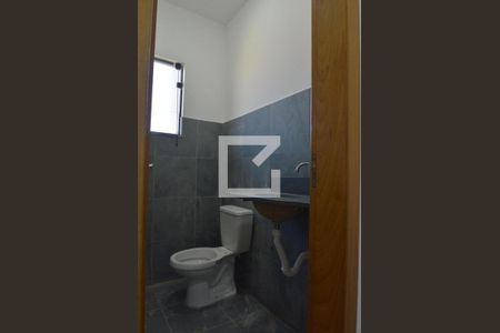 Casa à venda com 270m², 3 quartos e 4 vagasBanheiro 2