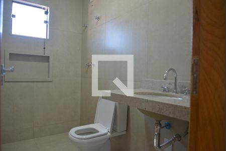 Casa à venda com 270m², 3 quartos e 4 vagasBanheiro 1