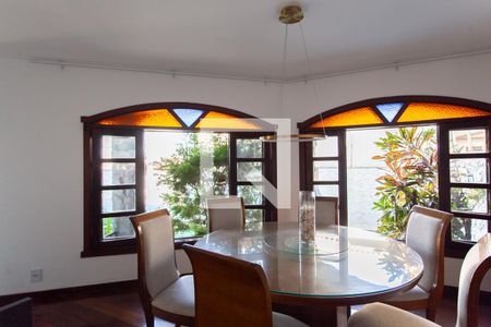 Casa à venda com 360m², 4 quartos e 1 vagaSala 2