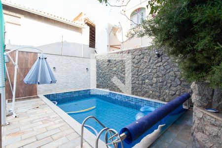 Casa à venda com 360m², 4 quartos e 1 vagaPiscina