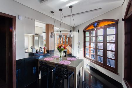 Casa à venda com 360m², 4 quartos e 1 vagaCozinha