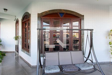 Casa à venda com 360m², 4 quartos e 1 vagaVaranda