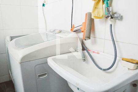 Casa à venda com 96m², 2 quartos e 1 vagaÁrea de Serviço