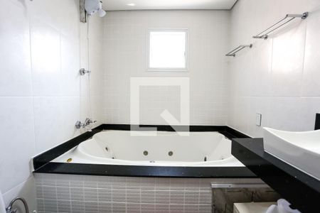 Casa à venda com 190m², 3 quartos e 3 vagas Casa à venda com 190m², 3 quartos e 3 vagasBanheiro da Suíte