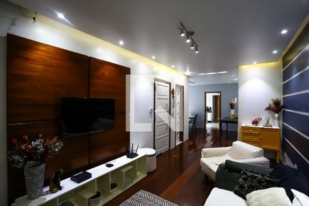 Sala de casa à venda com 3 quartos, 190m² em Instituto de Previdência , Taboão da Serra