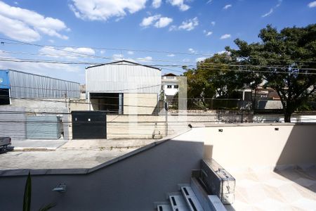 Casa à venda com 190m², 3 quartos e 3 vagas Casa à venda com 190m², 3 quartos e 3 vagasvaranda